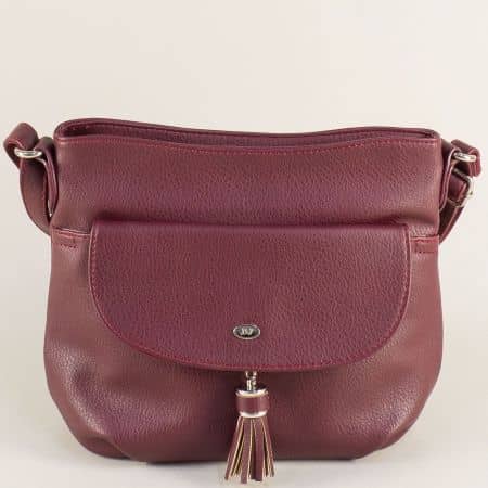 Дамска чанта с дълга дръжка и пискюл в цвят бордо ch5627-2bd
