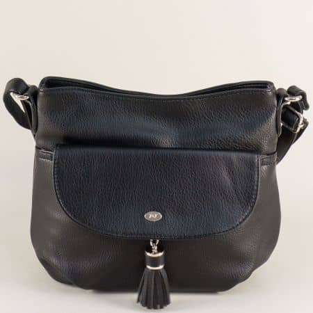 Дамска чанта с дълга дръжка и пискюл в черен цвят ch5627-2ch