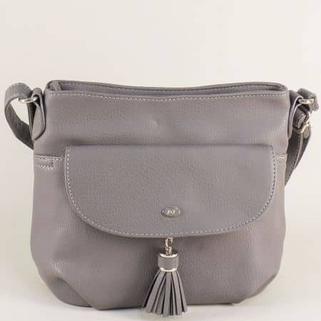 Дамска чанта с дълга дръжка и пискюл в сив цвят ch5627-2sv