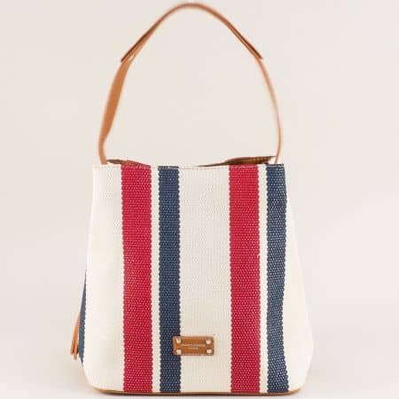 Дамска чанта с пискюл в бяло, кафяво, синьо и червено ch6005-1chv