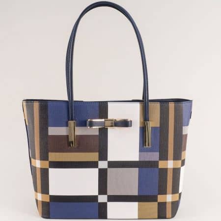 Дамска чанта в синьо, бяло, черно и бежово ch61411ts