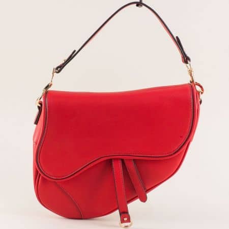 Дамска чанта в червен цвят с къса и дълга дръжка ch6280chv