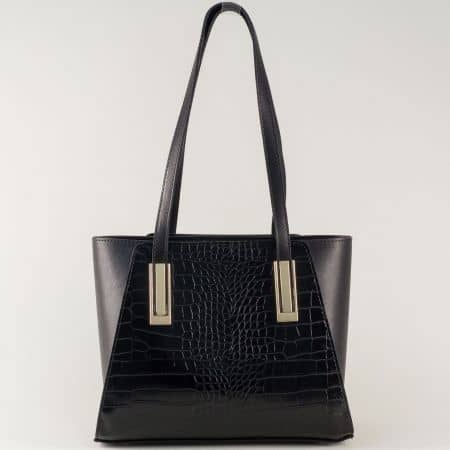 Стилна дамска чанта с удобни дръжки в черен цвят ch673krch