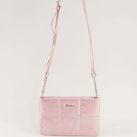 Кокетна дамска чанта на DAVID JONES с една преграда в розов цвят ch6915-2rz