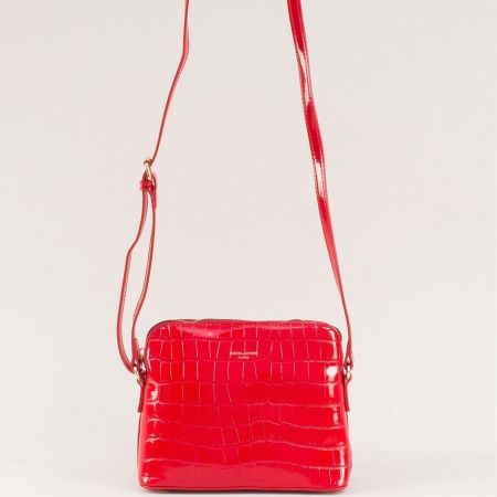 Кокетна дамска чанта в червен лак DAVID JONES ch6916-1chv