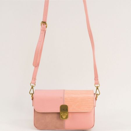 Малка дамска чанта с капак на DAVID JONES в розов цвят ch6932-1rz
