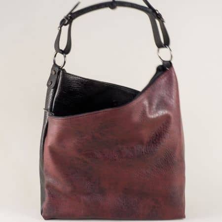 Българска дамска чанта, тип торба в черно и бордо ch715bd