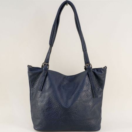 Ежедневна дамска чанта в син цвят с изчистена визия ch8429s