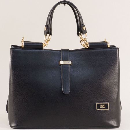 Стилма дамска чанта в черен цвят с ефектни къси дръжки ch875ch