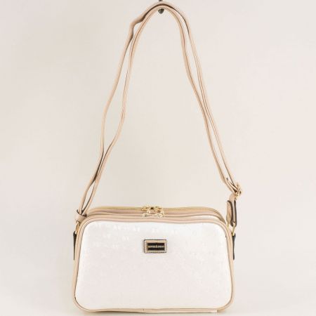 Компактна дамска чанта с три прегради и дълга дръжка в бяло ch899bbj