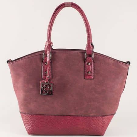 Дамска чанта в цвят бордо с две къси и допълнителна дълга дръжка ch90531bd