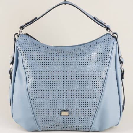 Синя дамска чанта с частична перфорация cm3446s