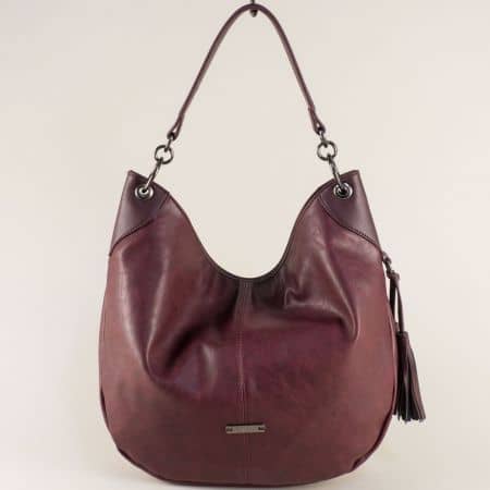Дамска чанта, тип торба с пискюл в бордо- DAVID JONES cm3995bd