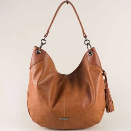 Дамска чанта, тип торба с пискюл в кафяво- DAVID JONES cm3995k