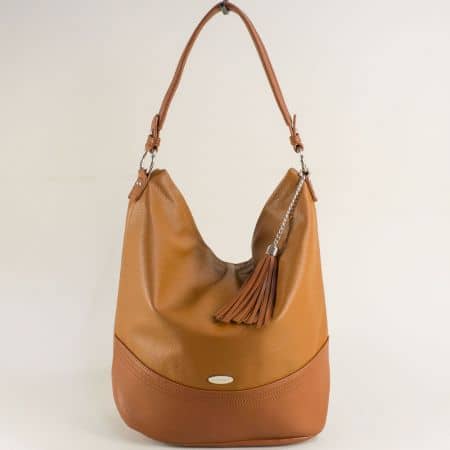 Ежедневна дамска чанта в кафяв цвят David Jones cm6224k