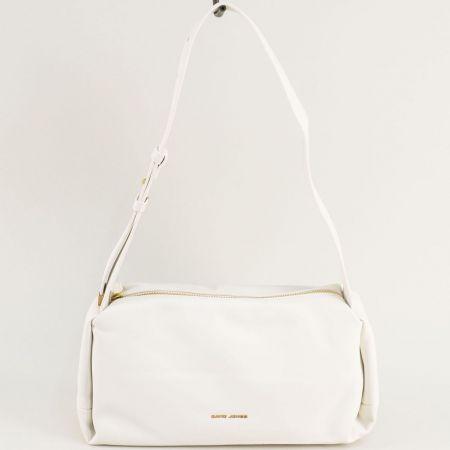 Бяла дамска чанта с дълга дръжка на DAVID JONES cm6293b