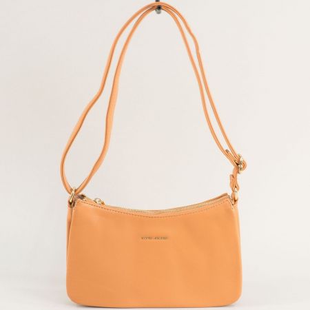 Ежедневна дамска чанта на DAVID JONES е оранжев цвят cm6401o