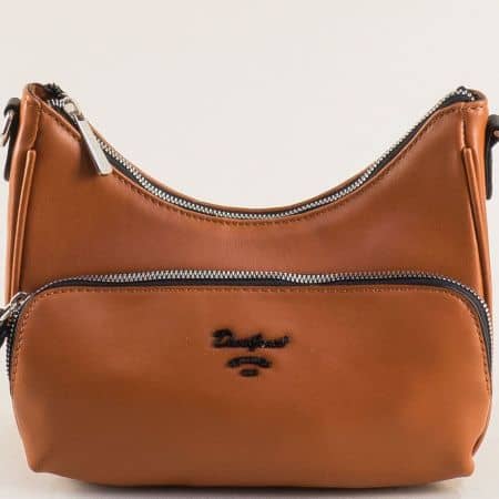 Кафява дамска чанта с преден джоб David Jones ch6513-2k
