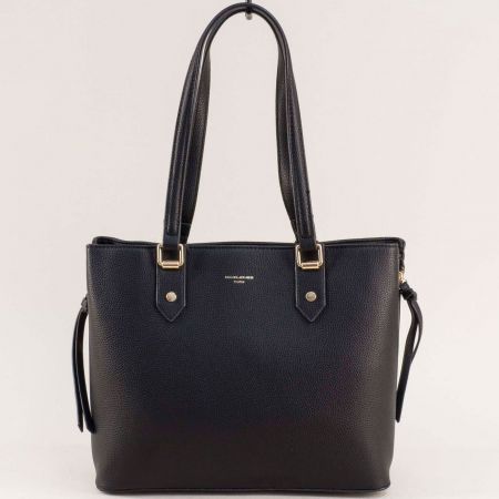 Ефектна дамска чанта в черен цвят David Jones cm6806ch