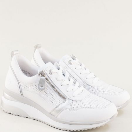 Комфортни дамски спортни обувки с връзки и цип в бяло d2409b