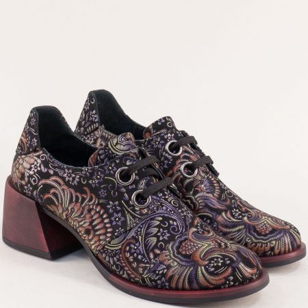 Дамски обувки от естествена кожа на среден ток с флорални мотиви k0203achps