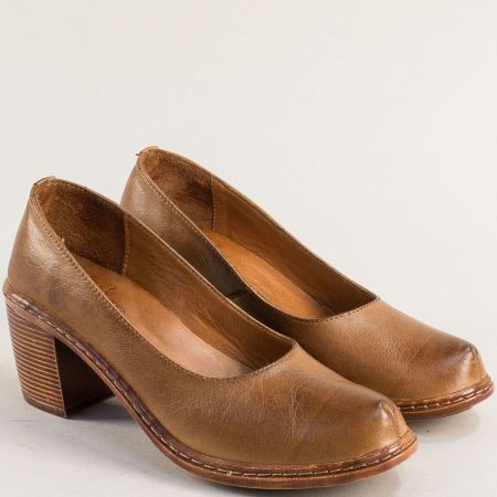 Дамски кафява кожа обувки на среден ток k1996k