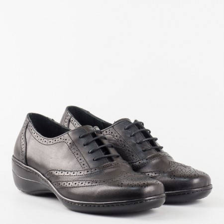 Eжедневна дамска обувка с връзки и перфорация в черен цвят l5284ch