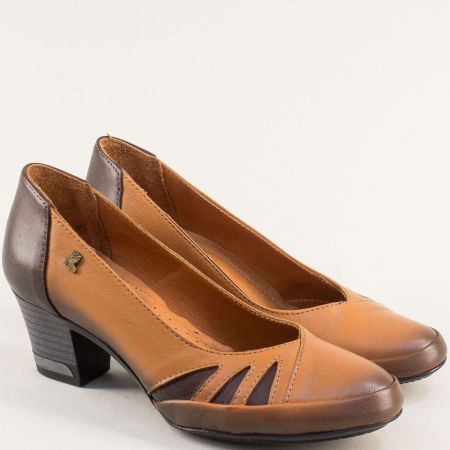 Комфортни дамски кожени  обувки в кафяво на среден ток  m1397k