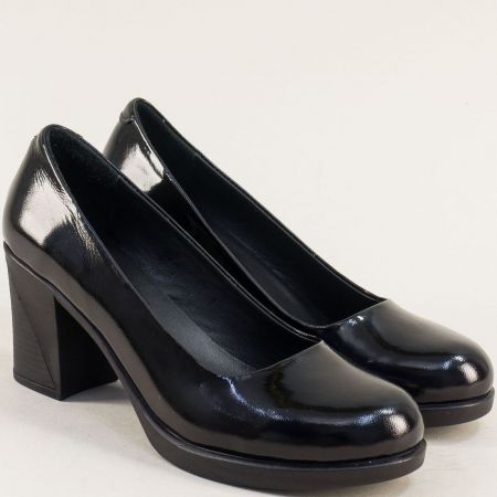 Изчистени дамски обувки на висок ток в черен лак m17112lch