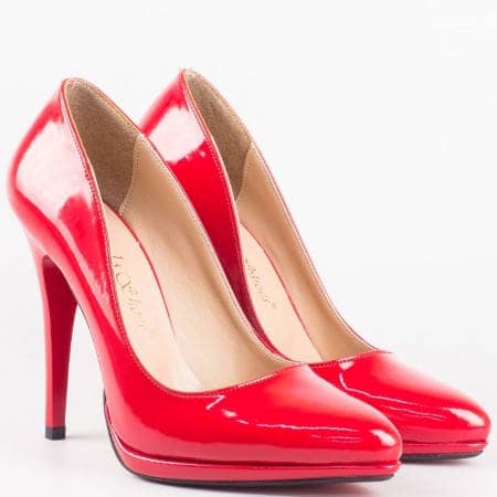 Елегантни дамски обувки на висок ток в червен лак m182lchv