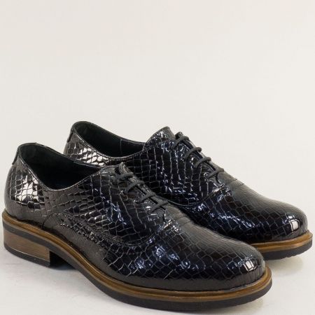 Дамски обувки от черен лак на нисък ток m2003krlch