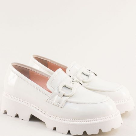 Естествен лак дамски обувки на платформа в бял цвят m537lbj