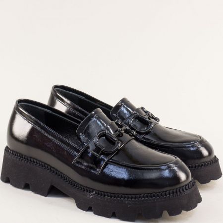 Дамски обувки естествен черен лак на платформа m537lch