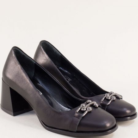 Стилни дамски обувки в черно на висок ток естествена кожа m602ch