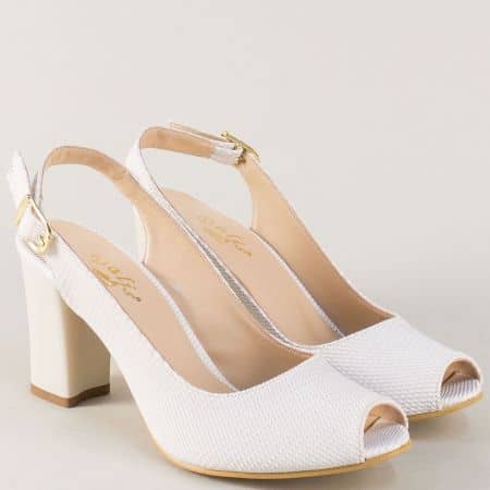 Елегантни дамски обувки на висок ток в бяло m650b