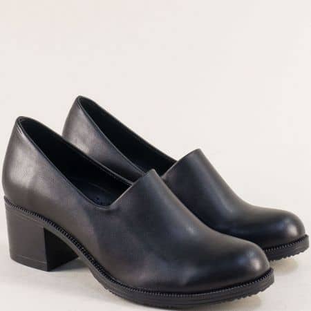 Дамски обувки от естествена кожа в черно на среден ток m70ch