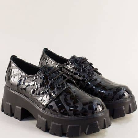Комфортни дамски обувки от естествен лак в черно ma208krch