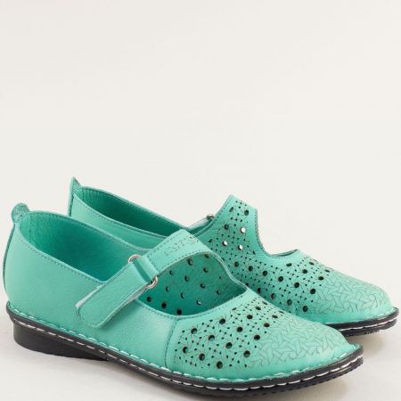 Равни дамски обувки с каишка в зелено естествена кожа ma720z
