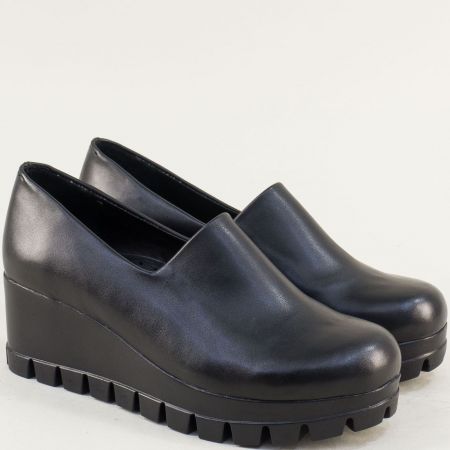 Естествена кожа дамски обувки на платформа в черно mag0480ch