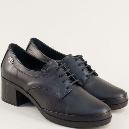 Комфортна черна обувка на ток с връзки mag445ch