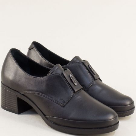 Дамска обувка от естествена кожа в черно на ток mag468ch