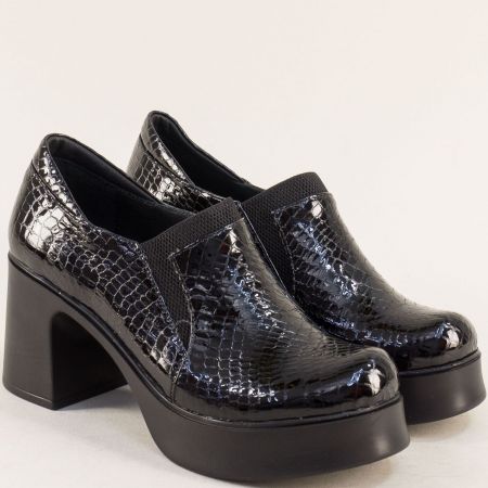 Дамски обувки на ток с кроко принт в черен цвят mag984krlch