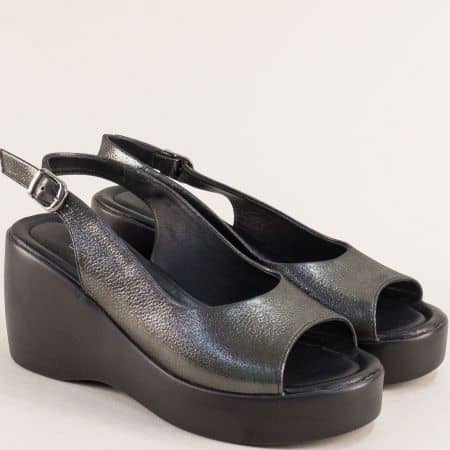 Сатенирани дамски сандали на платформа в черен цвят mak202sch