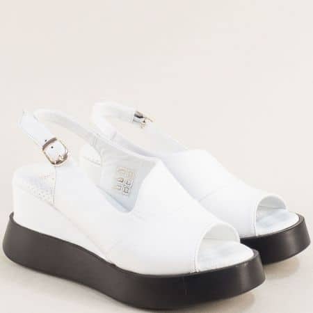 Комфортни бели дамски сандали естествена кожа me02b