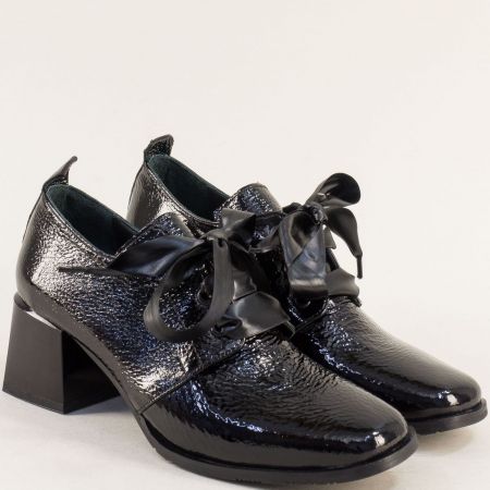 Атрактивни дамски обувки с панделка в черен лак met165211mlch