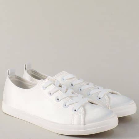 Спортни дамски обувки в бяло с връзки на равно ходило n1416sb