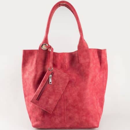 Изчистен модел червена дамска чанта тип торба на българска фирма s1199chv