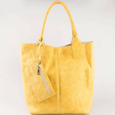 Жълта дамска чанта с модерна визия и вадещ се органайзер s1199j