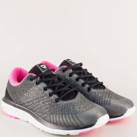 Спортни дамски обувки с връзки в черен цвят- BULLDOZER v81029-40ch