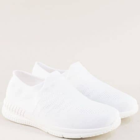 Дамски спортни обувки от текстил в бяло на равно ходило yj303b